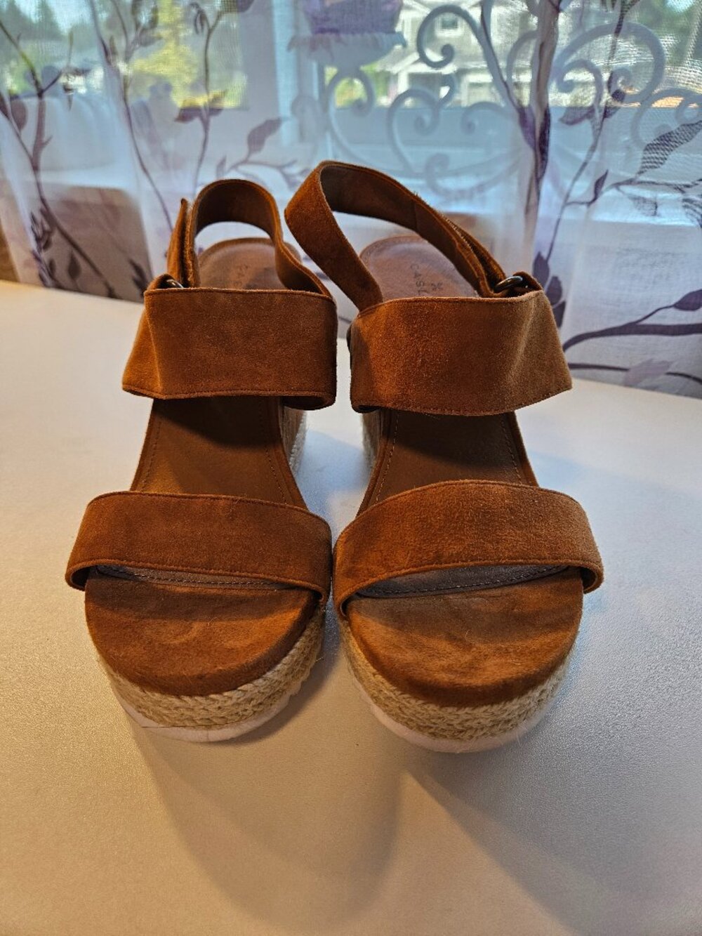 Caslon, Tabaco suede, size 8 sandals